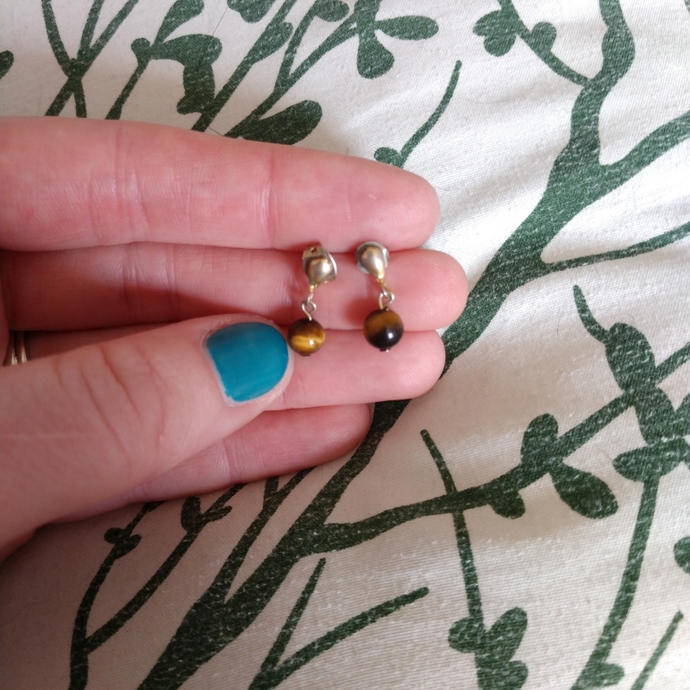 Earrings - Picture 6 of 8